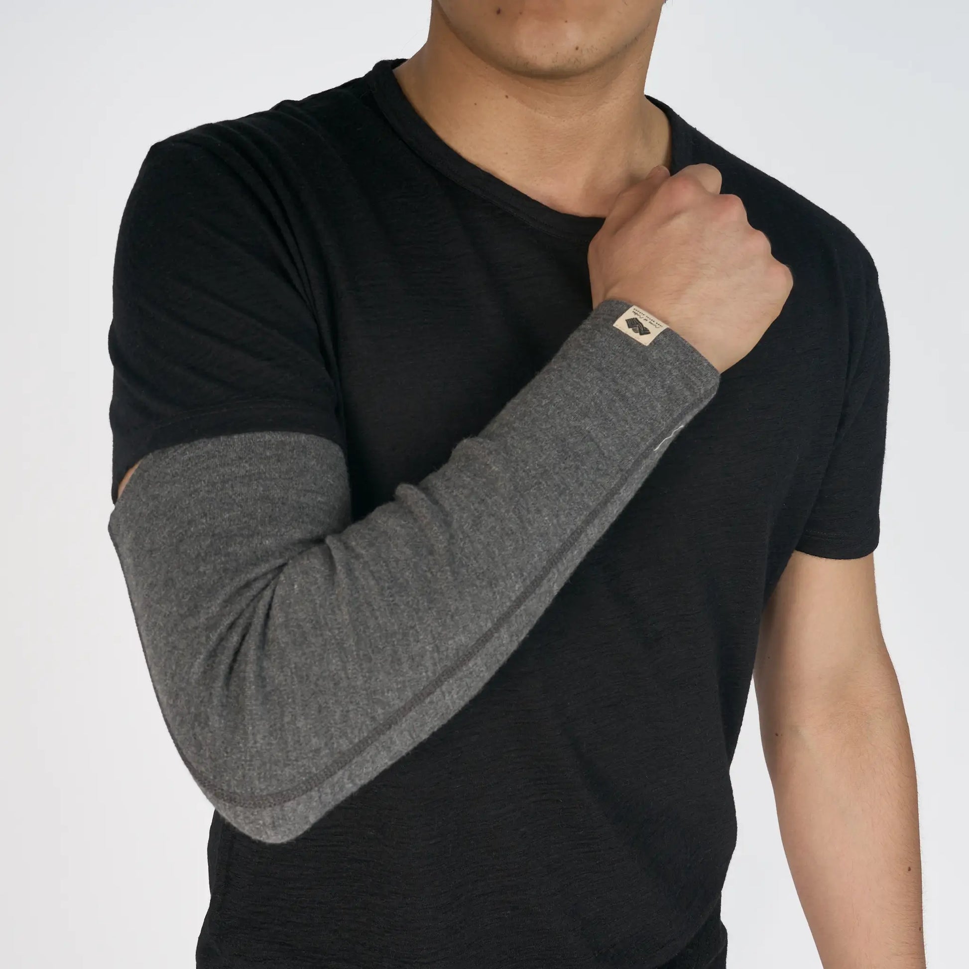 mens thermo regulate sleeve color gray